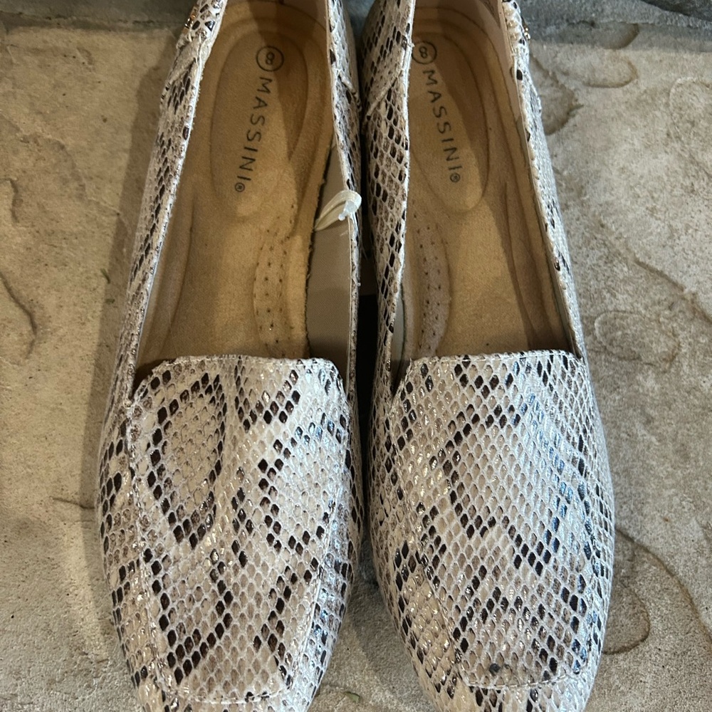 NWT Massini Reese Python Snakeskin Print Ballet Flats